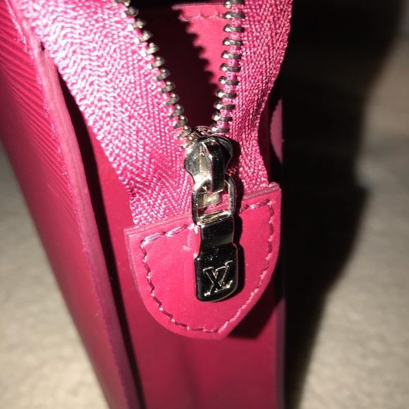 Louis Vuitton clutch - Picture 4 of 7